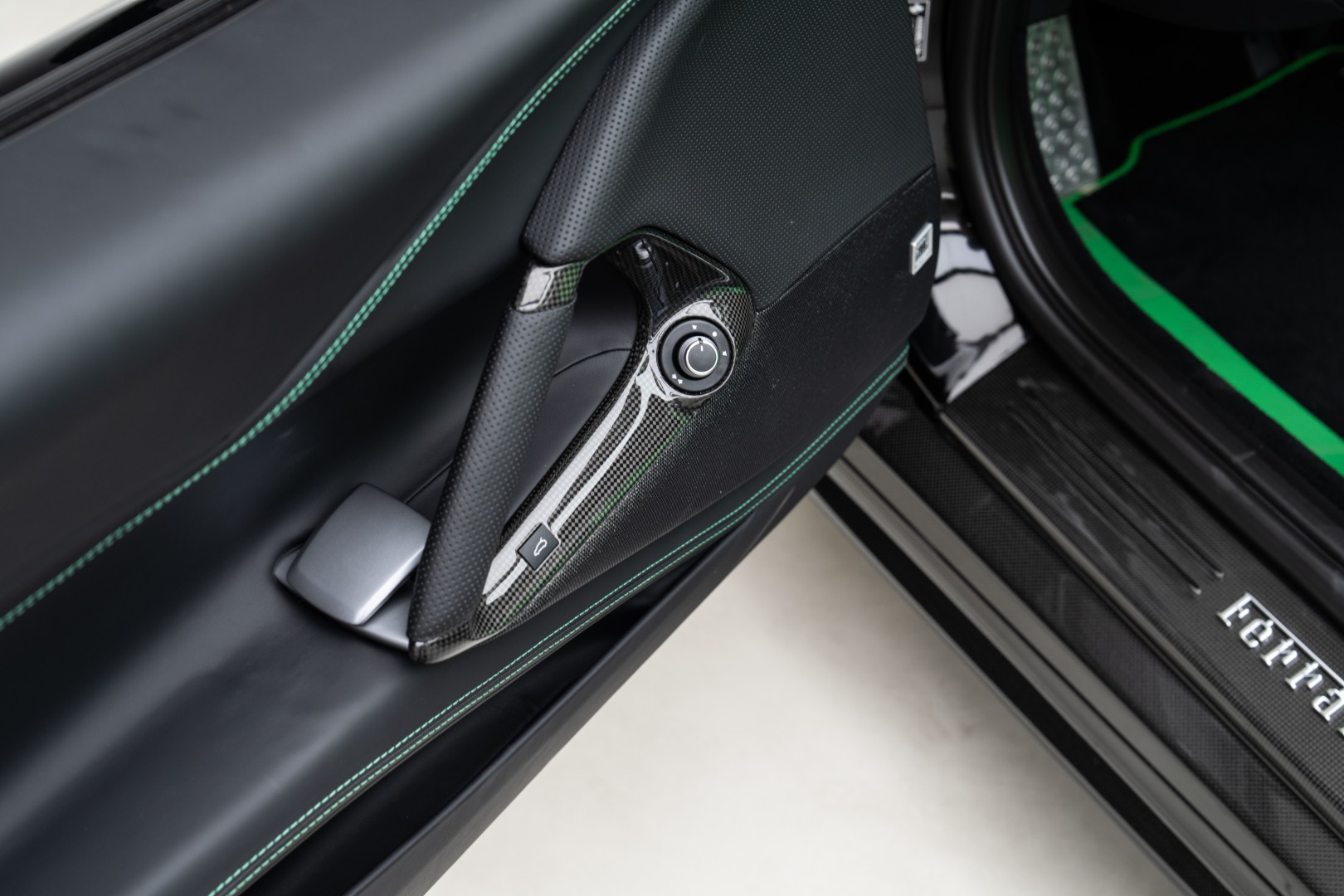 2023 FERRARI 812 GTS | MAIN DEALER SERVICE